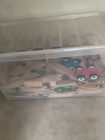 1197359-8 Everything in the room