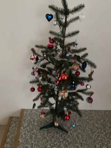 1197359-11 Everything in the room