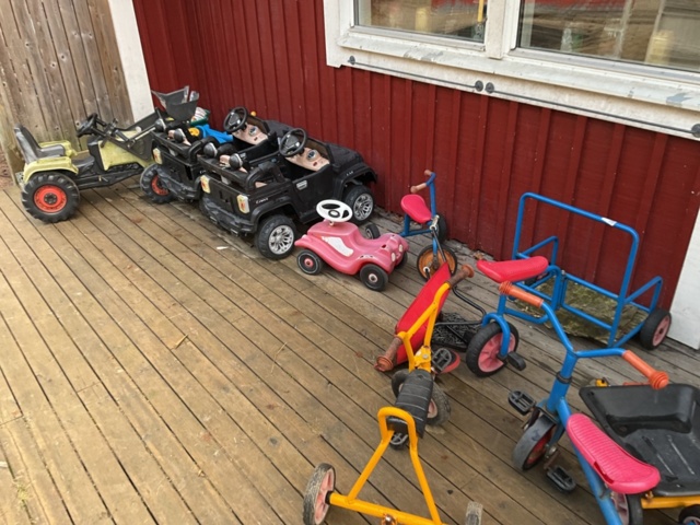 1197360-1 Various outdoor toys