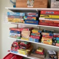 1197361-7 Shelf with children's books, games and crafts