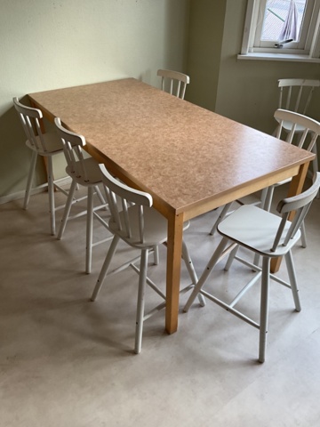 1197362-1 Tables and chairs for children