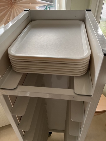 1197363-3 Tray trolley with trays