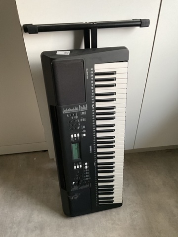 1197371-6 Electric piano PSR E373