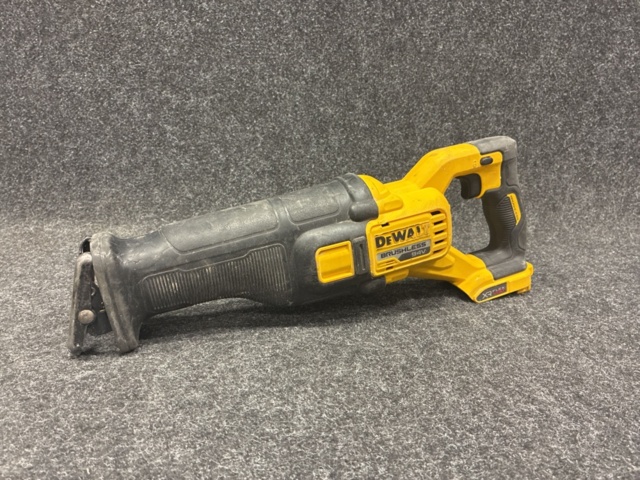 1465357-1 Reciprocating saw DeWalt DCS389