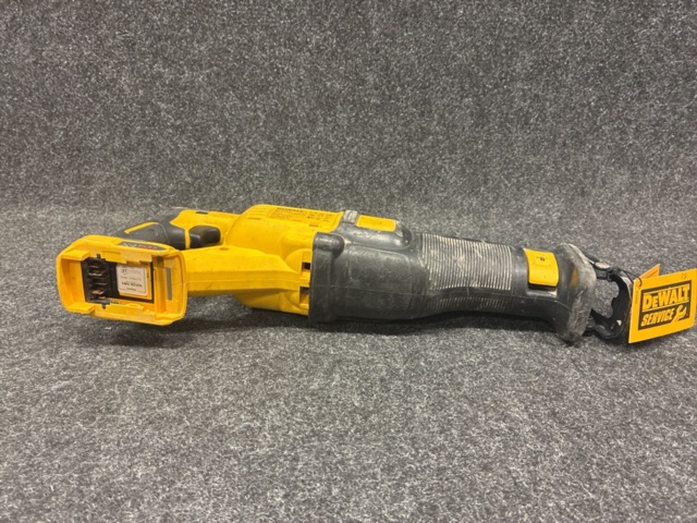 1465357-5 Reciprocating saw DeWalt DCS389