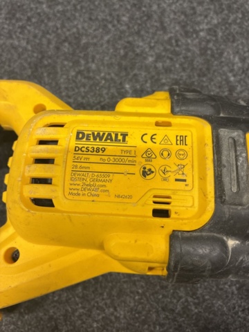 1465357-7 Reciprocating saw DeWalt DCS389