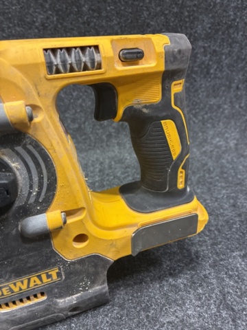 1465362-4 Borrhammare DeWalt DCH273