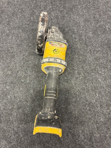 1465363-3 Vinkelslip DeWalt DCG418