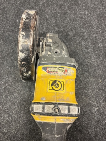 1465363-5 Vinkelslip DeWalt DCG418