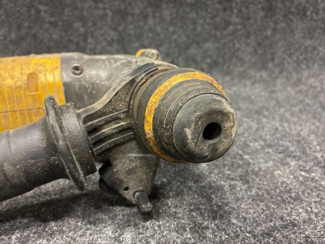 1465367-12 Hammer drill Dewalt DCH333