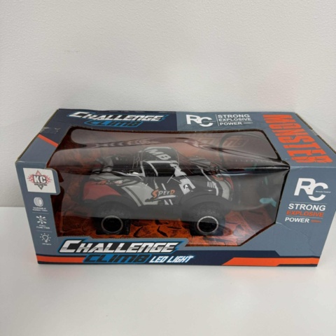 1465686-2 2 pcs Radio Controlled Mini Off-Road Pickup White - Free Shipping