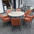 1421666-1 Runt bord med 6 st skinnstolar