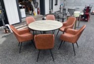 1421666 Runt bord med 6 st skinnstolar