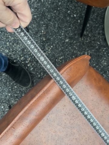 1421666-3 Runt bord med 6 st skinnstolar