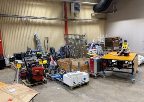 Image representing the auction - Divestment from painting company