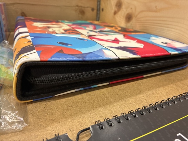 1466001-4 Assortment of children's toys