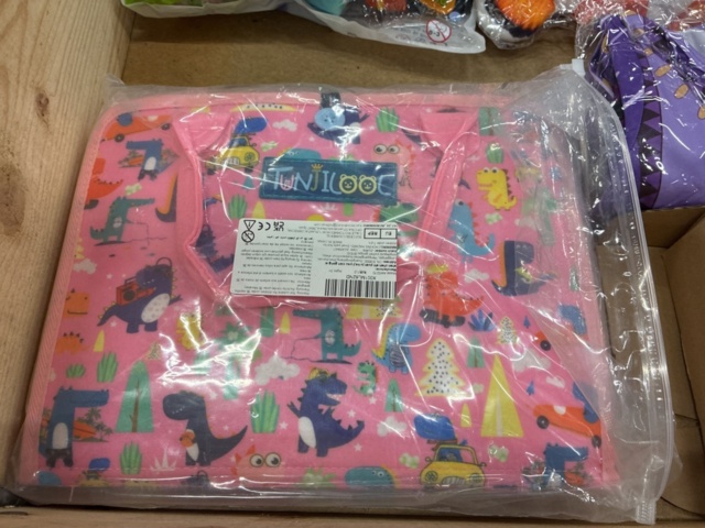 1466001-14 Assortment of children's toys