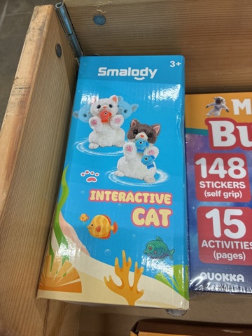 1466003-15 Assortment of children's toys