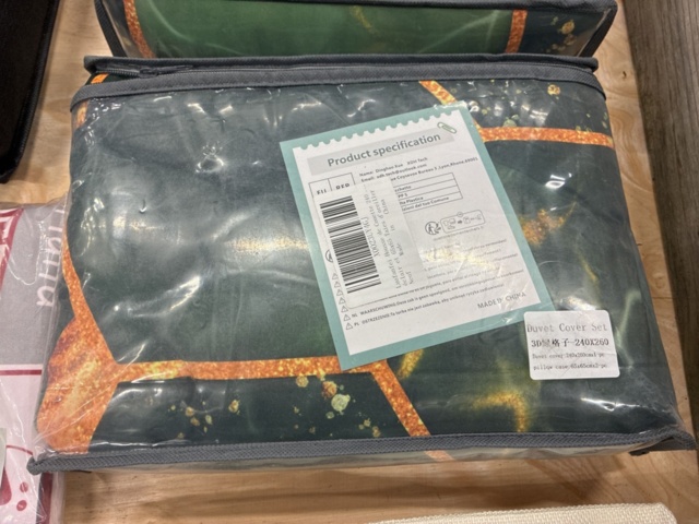 1466004-3 Sortiment med bäddset, påslakanset m.m.