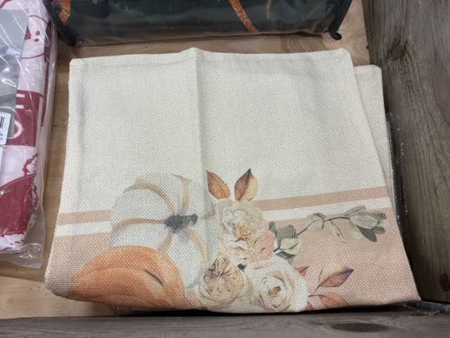 1466004-5 Sortiment med bäddset, påslakanset m.m.