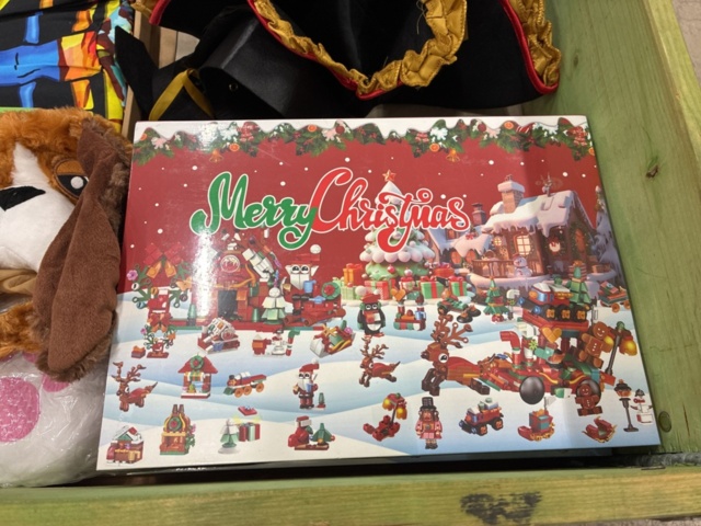 1466005-5 Sortiment med barnleksaker