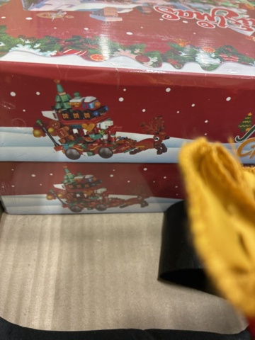 1466005-6 Sortiment med barnleksaker