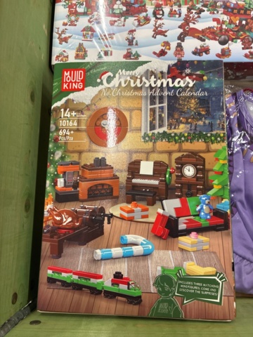 1466005-15 Sortiment med barnleksaker