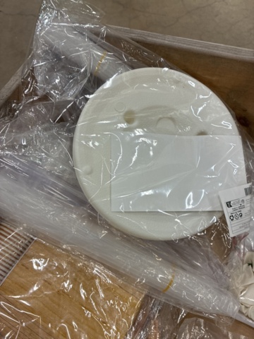 1466006-15 Assortment of party products