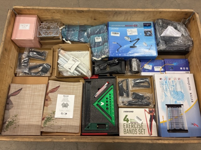 1466013-1 Home furnishing assortment