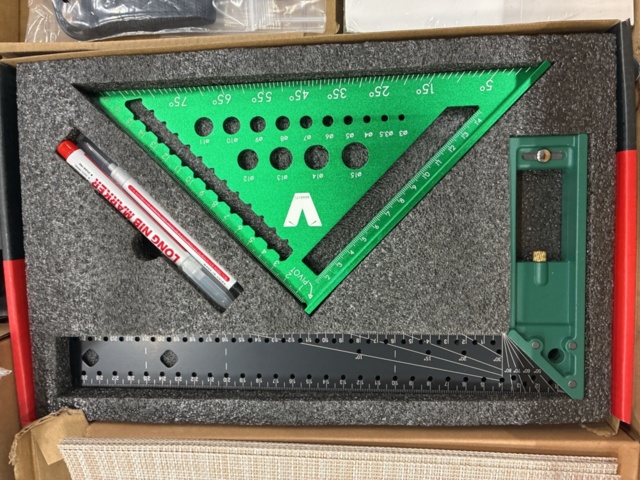 1466013-2 Home furnishing assortment