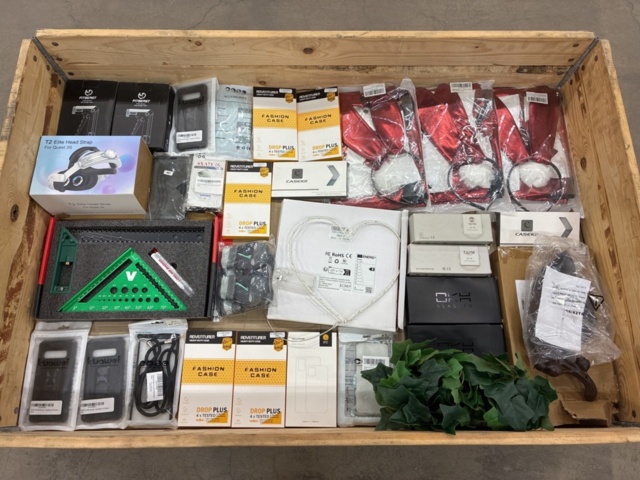 1466015-1 Home furnishing assortment