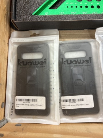 1466015-12 Home furnishing assortment