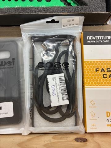 1466015-13 Home furnishing assortment