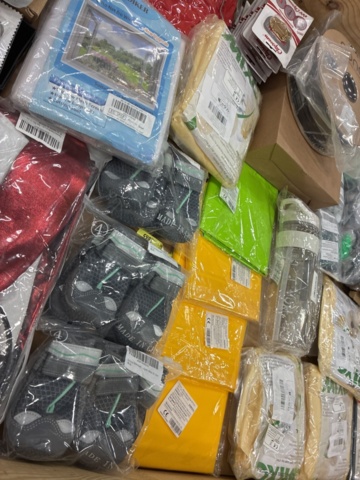 1466016-30 Home furnishing assortment