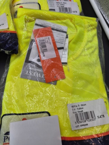 1407608-2 Work clothes, 9 pieces – high-visibility t-shirt, base layer trousers, sizes XS–S