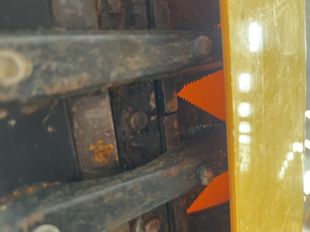 1466538-13 Slåtterbalk - 270cc