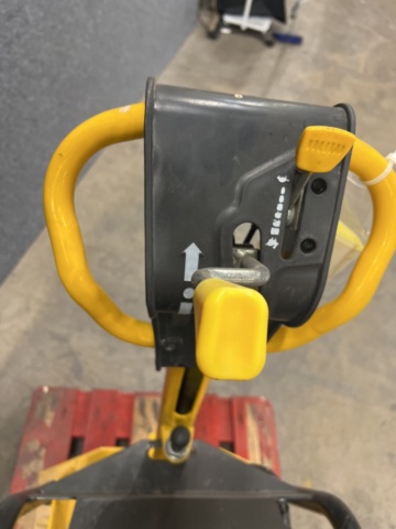 1466539-9 Markvibrator - 39000 N, 255 kg