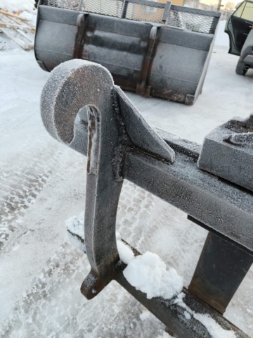 1401109-11 Pallgafflar BM-Fäste