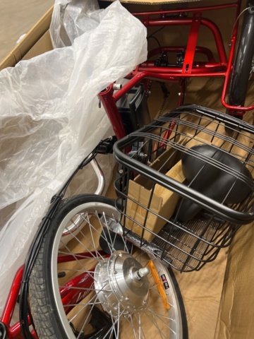 1466554-6 Three-wheeled electric bike | 6 gears Shimano | 250W - 10.4Ah | Lyfco