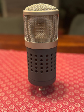 1427571-3 Large diaphragm tube microphone - SE Electronics Gemini