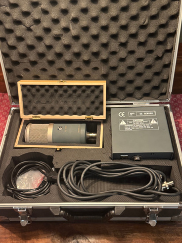 1427571-1 Large diaphragm tube microphone - SE Electronics Gemini