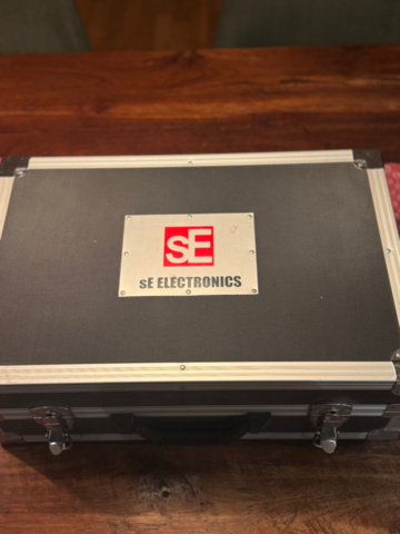 1427571-4 Large diaphragm tube microphone - SE Electronics Gemini