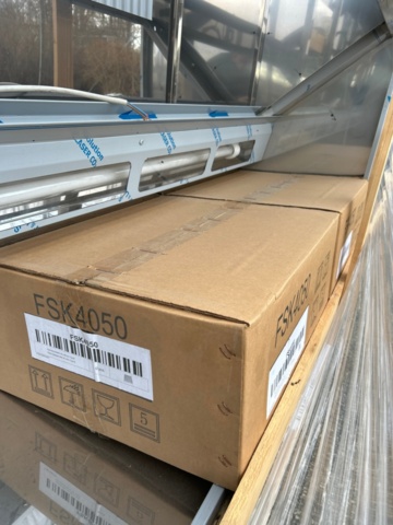 1436347-4 Fan cover – In original packaging, Brand new. There is lighting in the cover 320 cm