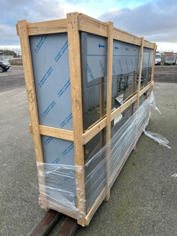 1436347-6 Fan cover – In original packaging, Brand new. There is lighting in the cover 320 cm