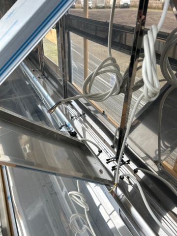 1436347-7 Fan cover – In original packaging, Brand new. There is lighting in the cover 320 cm