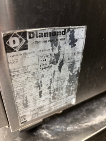 1372700-8 Kombiugnar – 2 st Diamond DFV-511/TS + tillhörande bänk