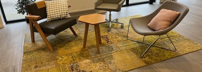 Bild som representerar auktionen - Avyttring möbler från utställning