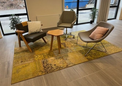 Bild som representerar auktionen - Avyttring möbler från utställning