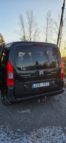 1320034-6 Citroën Berlingo Kombi 1.6i Manuell, 109hk, 2010 (Reparationsobjekt)