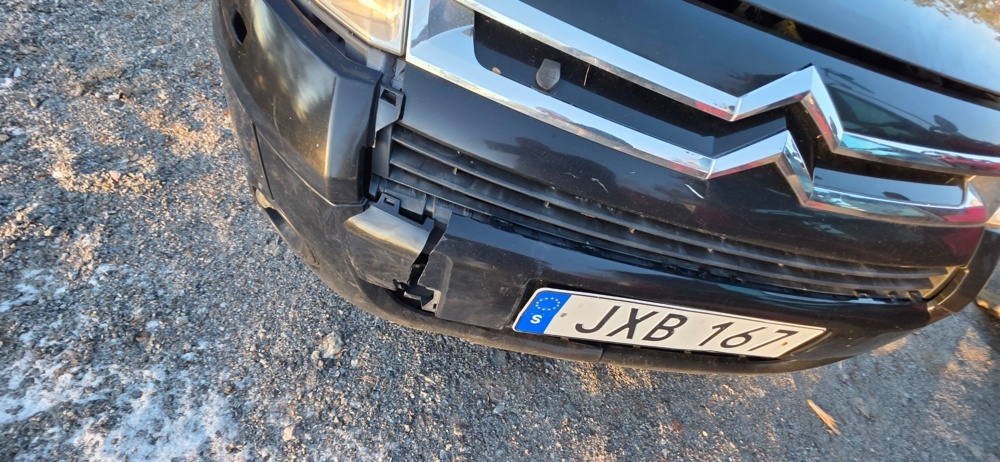 1320034-13 Citroën Berlingo Kombi 1.6i Manuell, 109hk, 2010 (Reparationsobjekt)